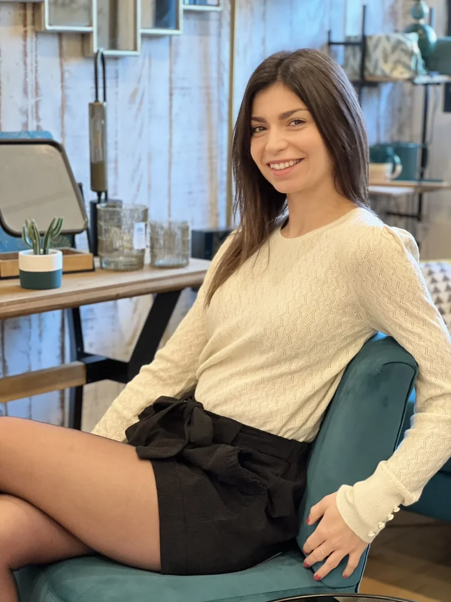 Short Jeanne – Image 4