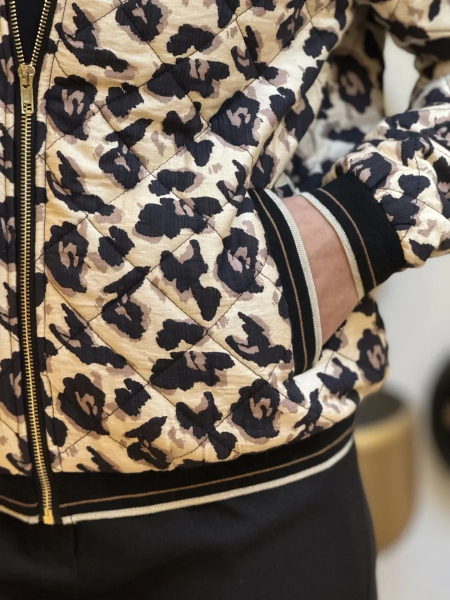 Bombers Valentine – Image 3