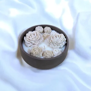 BOUGIE XXL CASCADE DE FLEURS MARRON