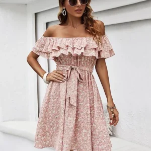 Robe épaule dénudée rose poudré